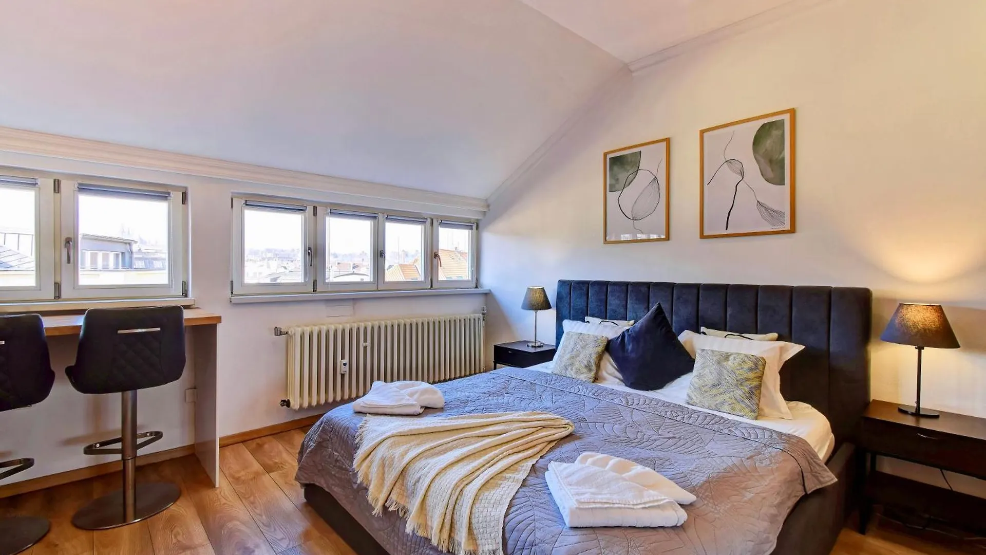 Beautiful Apartment Dlouha contacts